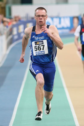 In 25,06 Sekunden qualifizierte sich Reiner Heweling als Fünftschnellster für das 200-m-Finale.