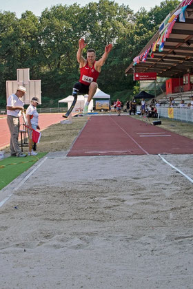 Weltmeistersprung von Markus Rehm in Rhede. (Foto: Bernfried Knipping)