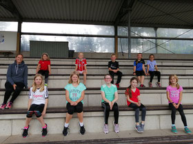 Die jungen Athletinnen und Athleten freuen sich, in der Coronazeit wenigstens partiell trainieren zu dürfen.