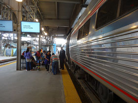 Mit dem Zug nach Niagara-Falls: Union-Station Toronto.