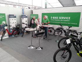 e-Bike Stand der e-motion e-Bike Welt München West auf der FFB-Schau in Olching