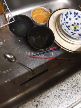 大阪・兵庫の家事代行サービスのハウスクリーニングのキッチンビフォー