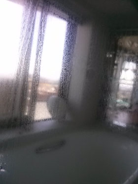 大阪兵庫で家事代行サービスはお掃除上手で快適な暮らしをご提案お風呂の鏡BEFORE
