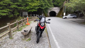 P-03　K708　旧御坂トンネルでたところ