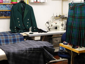 maßgeschneiderte Kilts der Schneiderei Hotz