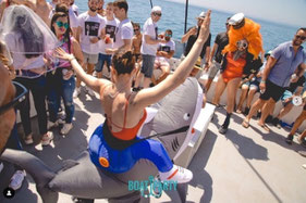 la fiesta del barco Benalmádena