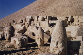 Nemrut-Mount-berg-hoofden-Koninkrijk-Turkije
