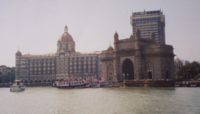 Mumbai-Bombay-Gateway-of-India-Hotel