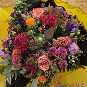 Saisonaler Bunter Strauß Protea Wildblumen Blumenhuette Harras