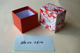 千代紙と和紙で作製した小箱の貼箱