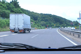 大型車の最高速度引き上げ