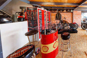 Innenansicht der Bike Custom Motorradwerkstatt