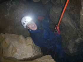 Höhlentour, Höhlentrekking, Höhlenwanderung, Abseilen, Canyoning, Schwäbische Alb, Höhlenexpedition, JGA,  Falkensteiner Höhle, Junggesellenabschied