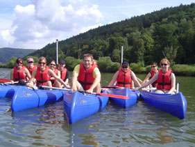 Kanu, Kajak, Kanutour, Kanuausflug, Neckar, Kanufahren auf dem Neckar, JGA, Junggesellenabschied, Paddeln, Kajaktour, Canu, Canadier, Zelten am Neckar, Heidelberg, Betriebsausflug, Heilbronn, Klassenausfahrt, Neckargerach,  Hessigheim, Hirschhorn