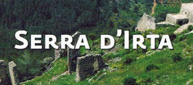 La Serra d'Irta se encuentra ubicada al noroeste de la provincia de Castellón quedando perfectamente delimitada por la plana de Vinaròs-Benicarló, al norte; la Ribera de Torreblanca, al sur, cerrando enclave por el oeste el valle de Alcalá de Chivert.