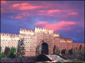 Una de las puertas en la muralla de la ciudad de Valencia