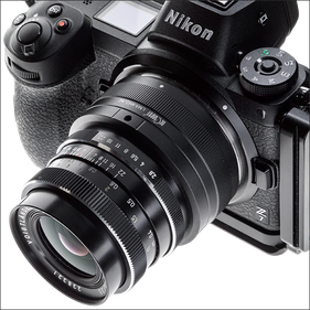 Voigtländer Color-Skoparex 2.8/35 mm mit Kiwi-Adapter an der Nikon Z7. Foto: bonnescape.de