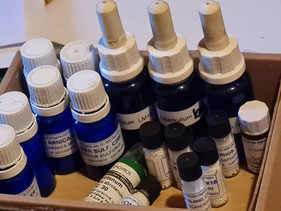homöopathische Mittel, Globuli oder Chügeli und Tröpfli