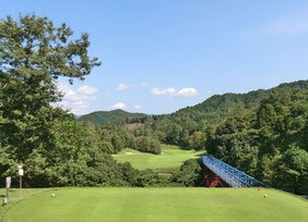 相模湖カントリークラブ (名物ホール) 藤コース 3番 PAR4