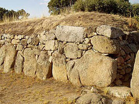 Muralla del Castro de la Mesa de MIranda (Ávila)