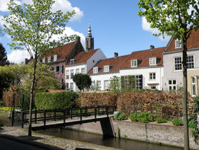 Amersfoort-brug-kanaal-kerk-Nederland