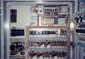 　　　　　　　　全工程管理用PLC制御盤1