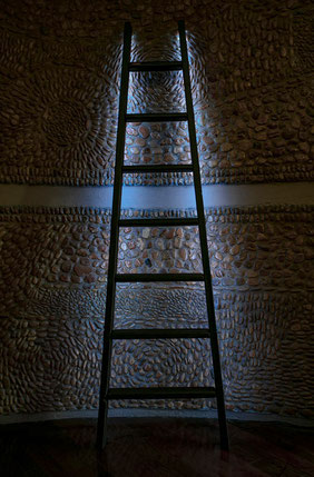 Scala a pioli  in legno con sistema a led - Wood ladder with led light system