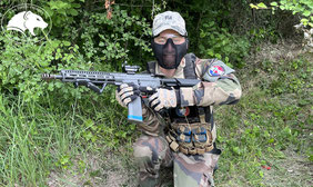 replique-airsoft-grenade-40mm-a-main-fumigene-sonore-stroboscope