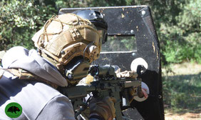 replique-airsoft-bouclier-tactique-radio-casque-lunette