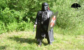 boutique-en-ligne-mastodonte-bouclier-arme-de- poing