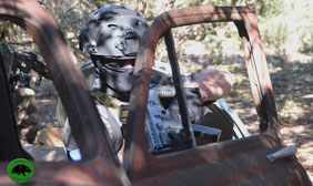 partie-wargame-defense-mallette-carcasse-voiture
