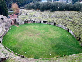 OmoGirando l'Anfiteatro romano di Sutri