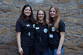 Chefredakteurin Michelle Schrauben mit ihrer Co-Chefredakteurin Dominika Baschton und Layouterin Juliette Lambertz