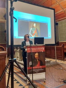 Abb. 6: Auf dem Bild ist Prof. Dr. Benigna Schönhagen zu sehen wie sie ihren Vortrag hält, bei der Vernissage der Online-Ausstellung.******