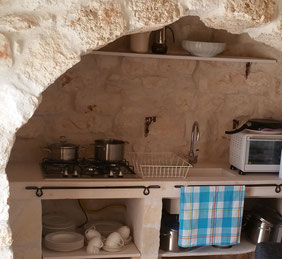 This is a kitchen equipment high quality standards as completeness is steadily monitored in our holiday homes lettings in Puglia, Ostuni.