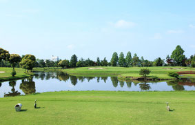 鴻巣カントリークラブ (HP) 3番PAR3