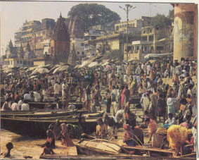 Varanasi-India-Ganges-heilige-rivier-brand-crematie