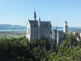 Neuschwanstein-kasteel-Ludwig-koning-uitzicht-Disney-sprookje-Duitsland