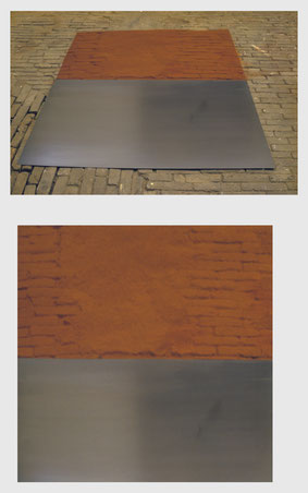 Z.T. 120x160x0,2cm pigment en metaalplaat Eindexamen expositie kunstacademie St. Joost Breda 1987 (Onderste afbeelding bovenaanzicht)