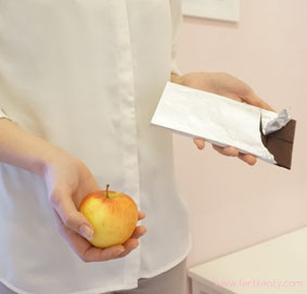 Entscheidung gesunde oder ungesunde Lebensmittel für Fruchtbarkeit, Kinderwunsch und Schwanger werden