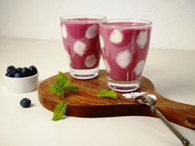 Heidelbeershake mit Topfendots