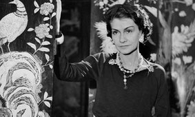 Coco Chanel, Soleil carré à Pluton.