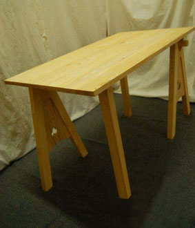 Table avec tréteaux