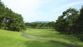 名神八日市カントリー倶楽部 (名物ホール) 伊吹コース 4番 PAR4