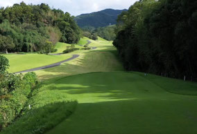 福岡雷山ゴルフ倶楽部 (名物ホール) 5番 PAR5