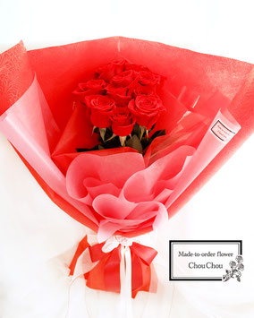 ディズニー　プロポーズ　花束　ミラコスタ　１２本　赤薔薇　オーダーフラワー　シュシュ　 ChouChou