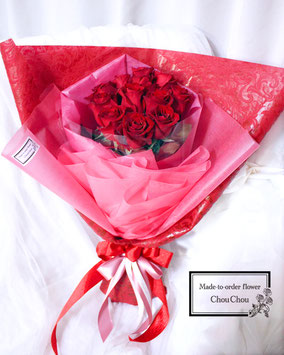 ディズニー　プロポーズ　花束　１２本　赤薔薇　生花　ミラコスタ　配達　オーダーフラワー  シュシュ　ChouChou