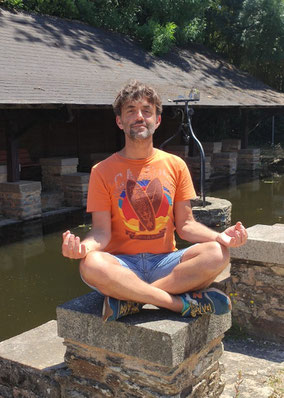 Sukhasana Iyengar
