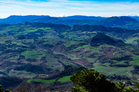 Valmarecchia e appennino; Vista da San Marino