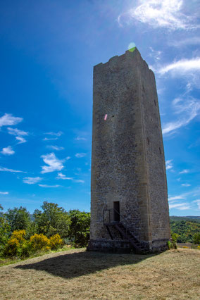Torre del castello di Bascio